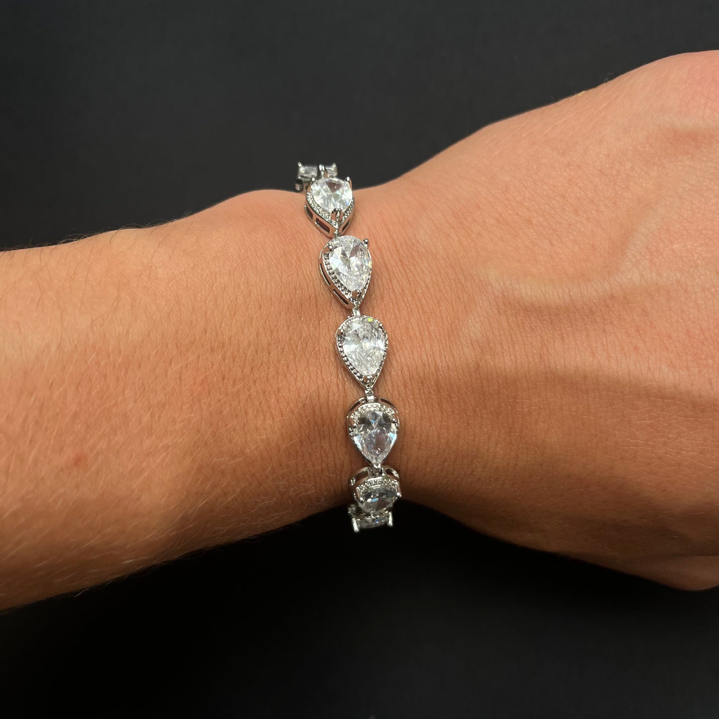 Teardrop bracelet