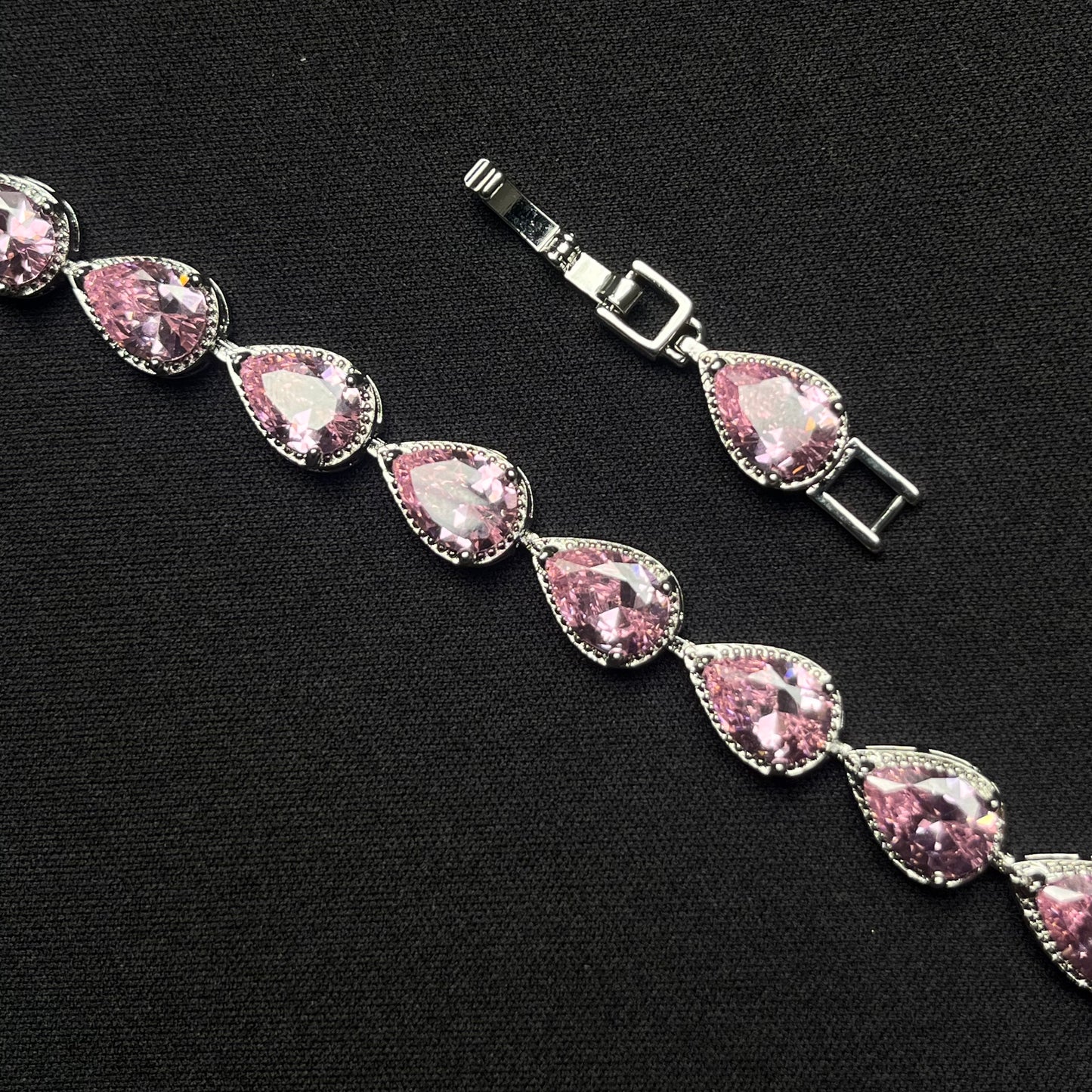 Teardrop bracelet